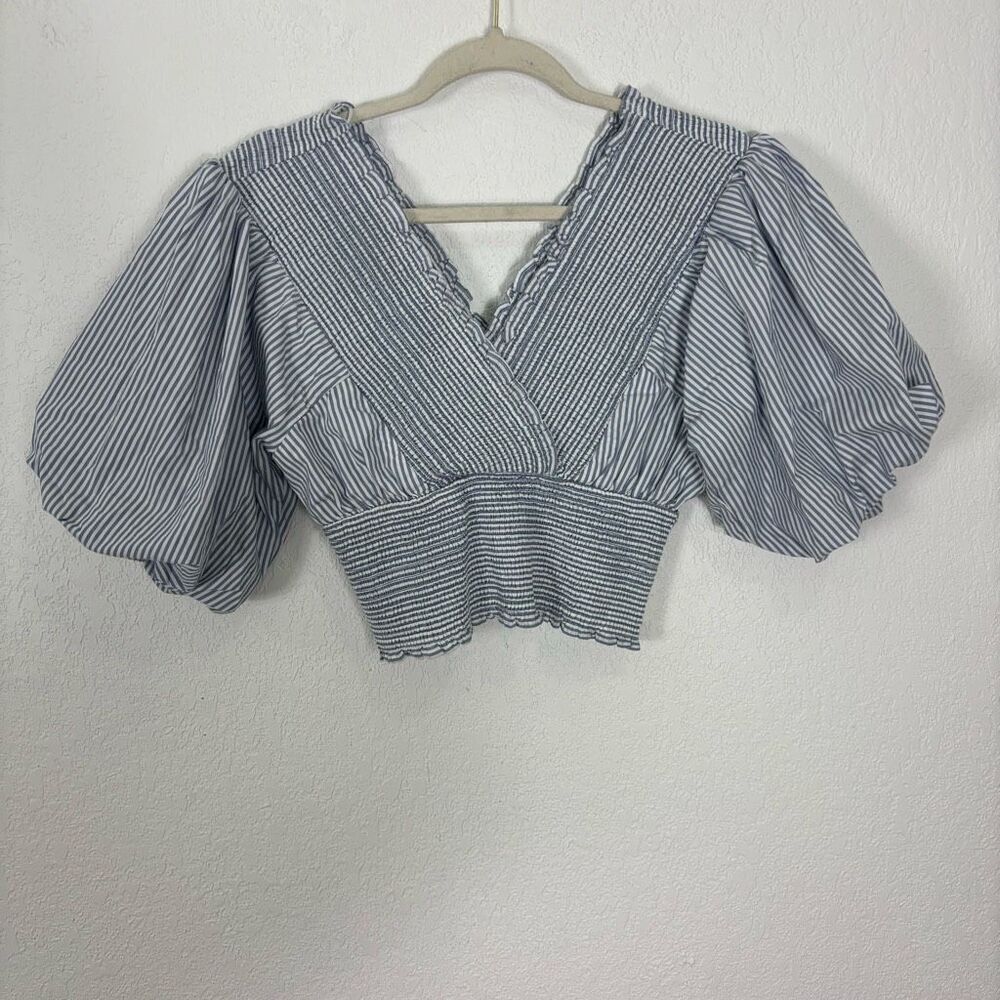 Abercrombie & Fitch Light Blue & White Striped Smocked V Neck Puff Sleeve Top M